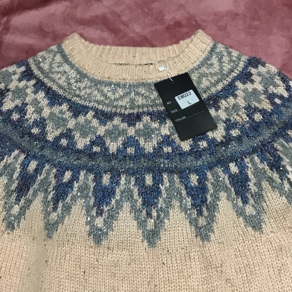 H&M Beige and Blue Patterned Sweater